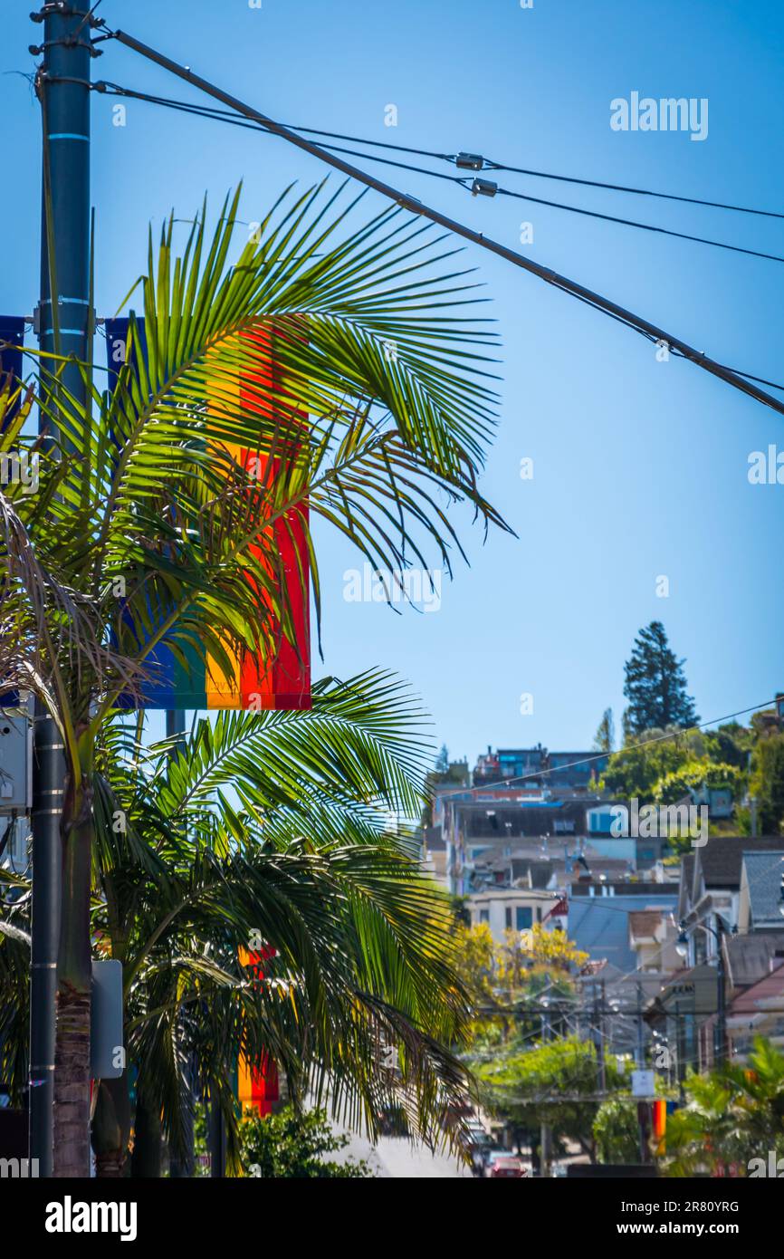 Strada nel quartiere di Castro, San Francisco, California Foto Stock