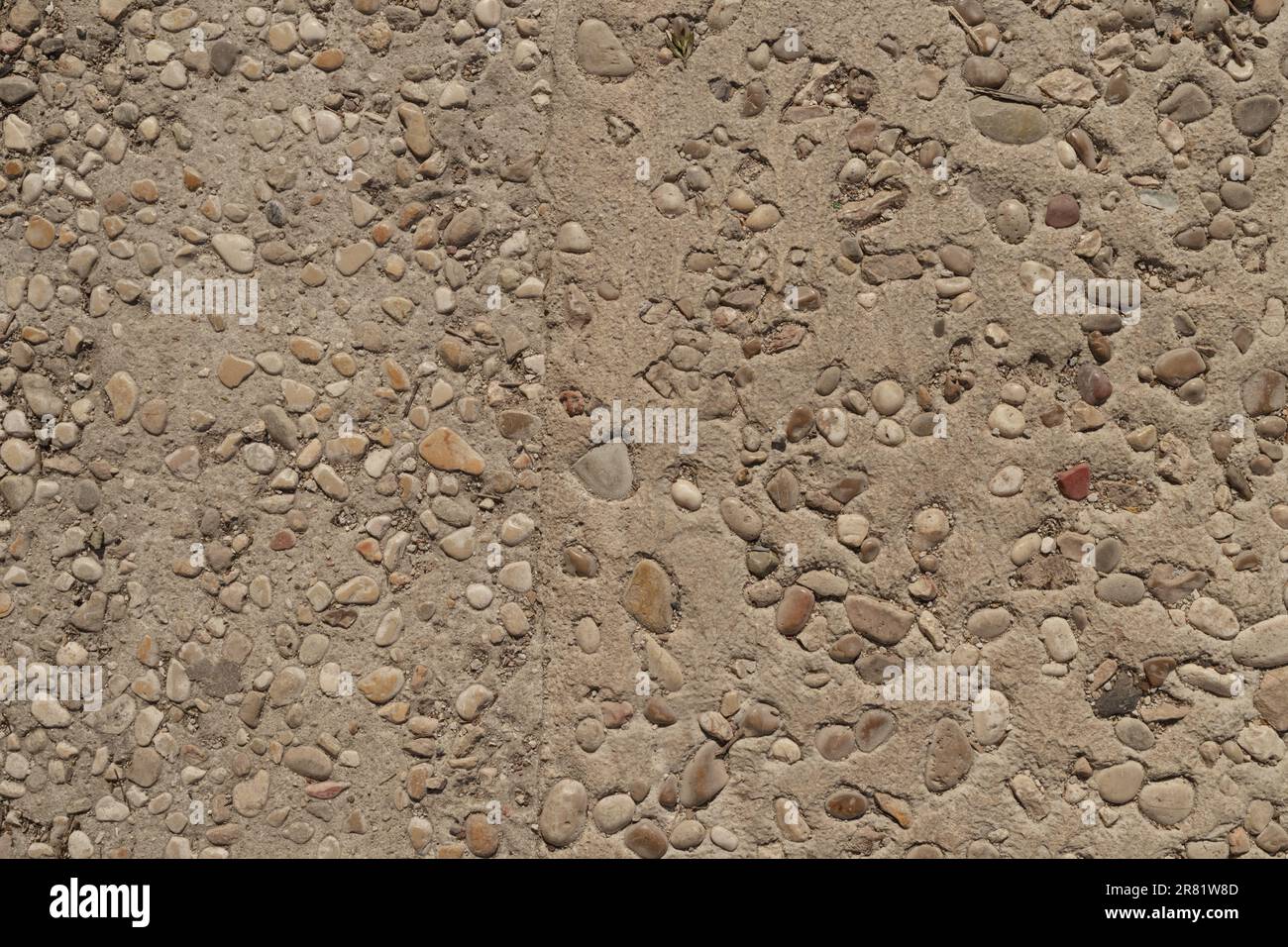 Sfondo di vecchie scale in cemento con ciottoli, vista dall'alto Foto Stock