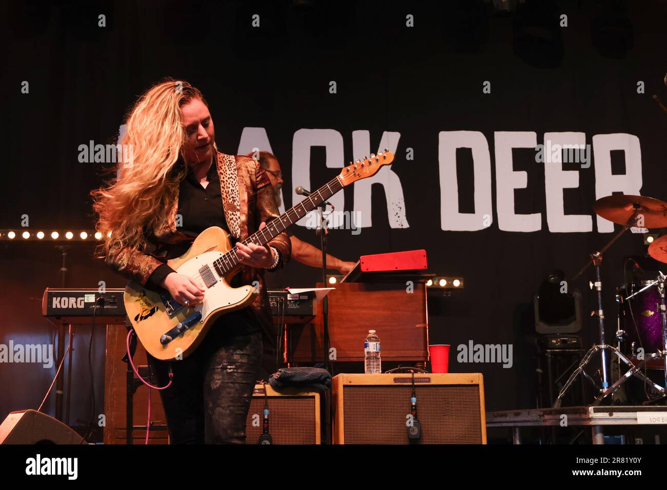 Black Deer Festival, Kent, Regno Unito - 18th giugno Joanne Shaw Taylor si esibisce sul palco Ridge al Black Deer Festival, Eridge Park, Kent. Credit Jill o'Donnell/Alamy Live News Foto Stock