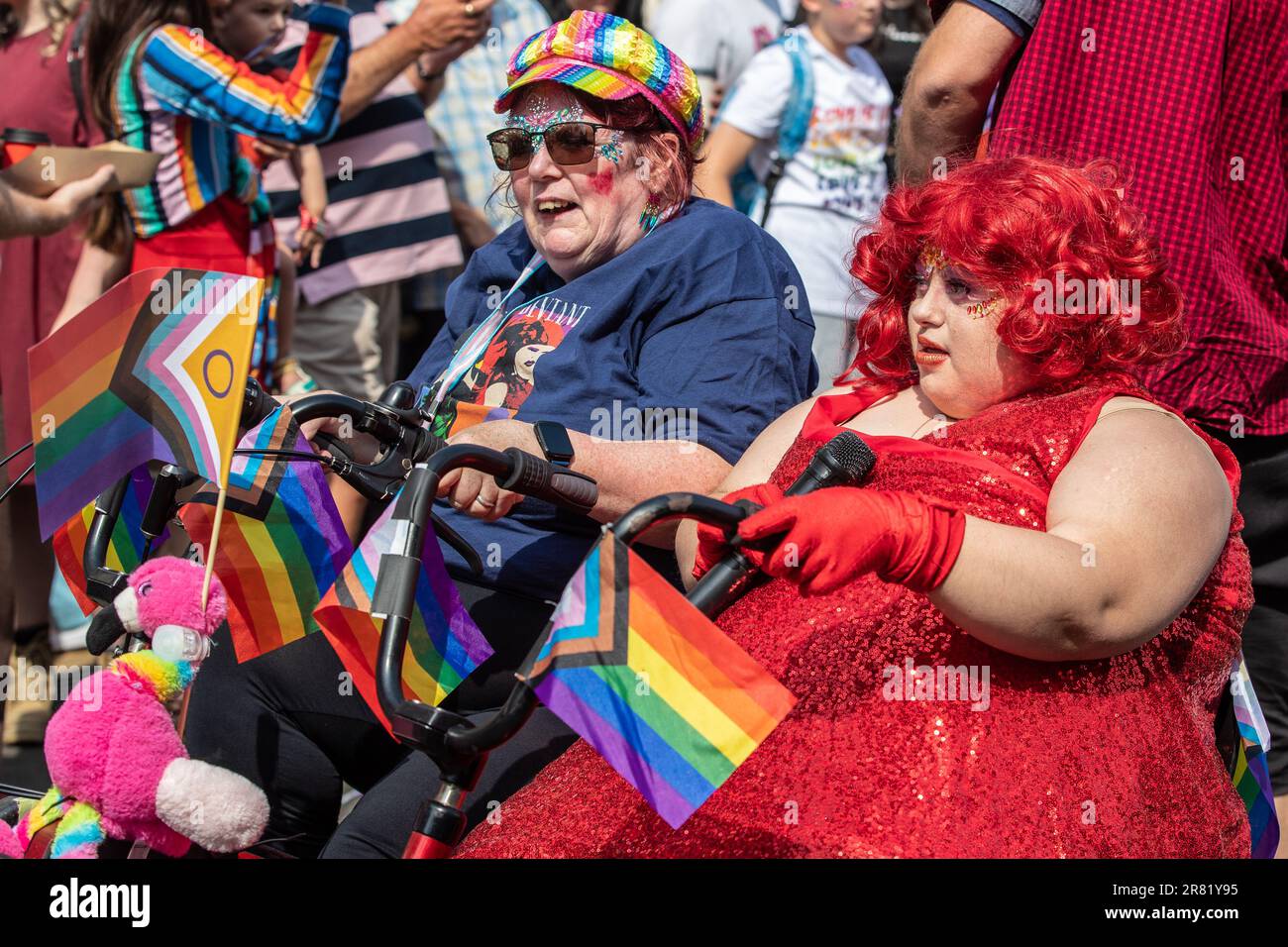 Pride March al Pride Cymru nel 2023 Foto Stock