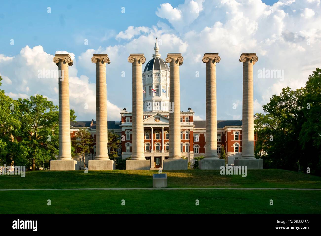 Le iconiche colonne del campus della University of Missouri Foto Stock