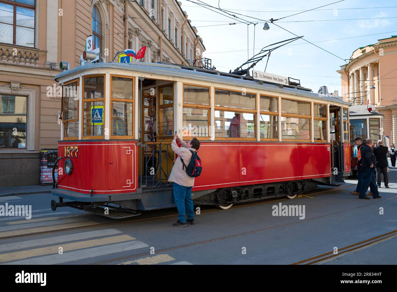 SAN PIETROBURGO, RUSSIA - 20 MAGGIO 2023: Vecchio tram sovietico MS-1 (1927) al festival internazionale dei trasporti della SPB TransportFest Foto Stock
