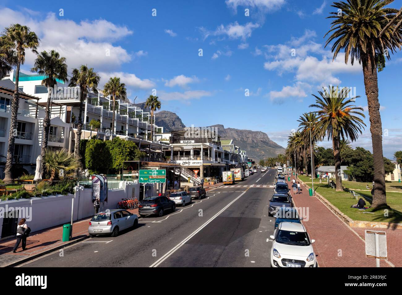 Victoria Road a Camps Bay - Città del Capo, Sud Africa Foto Stock