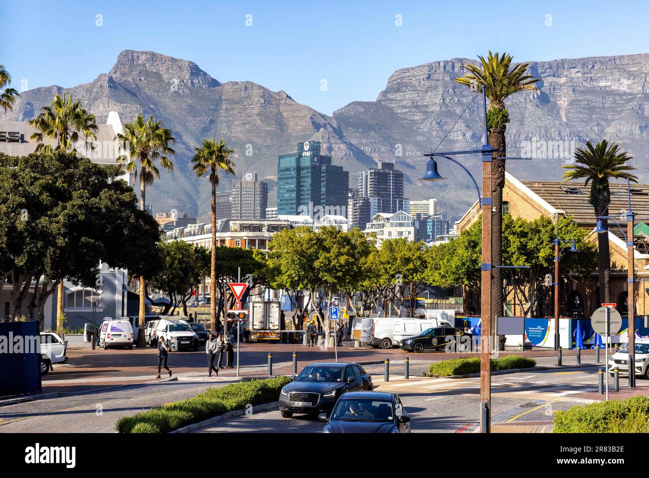 Centro di Città del Capo con Table Mountain sullo sfondo - Città del Capo, Sud Africa Foto Stock