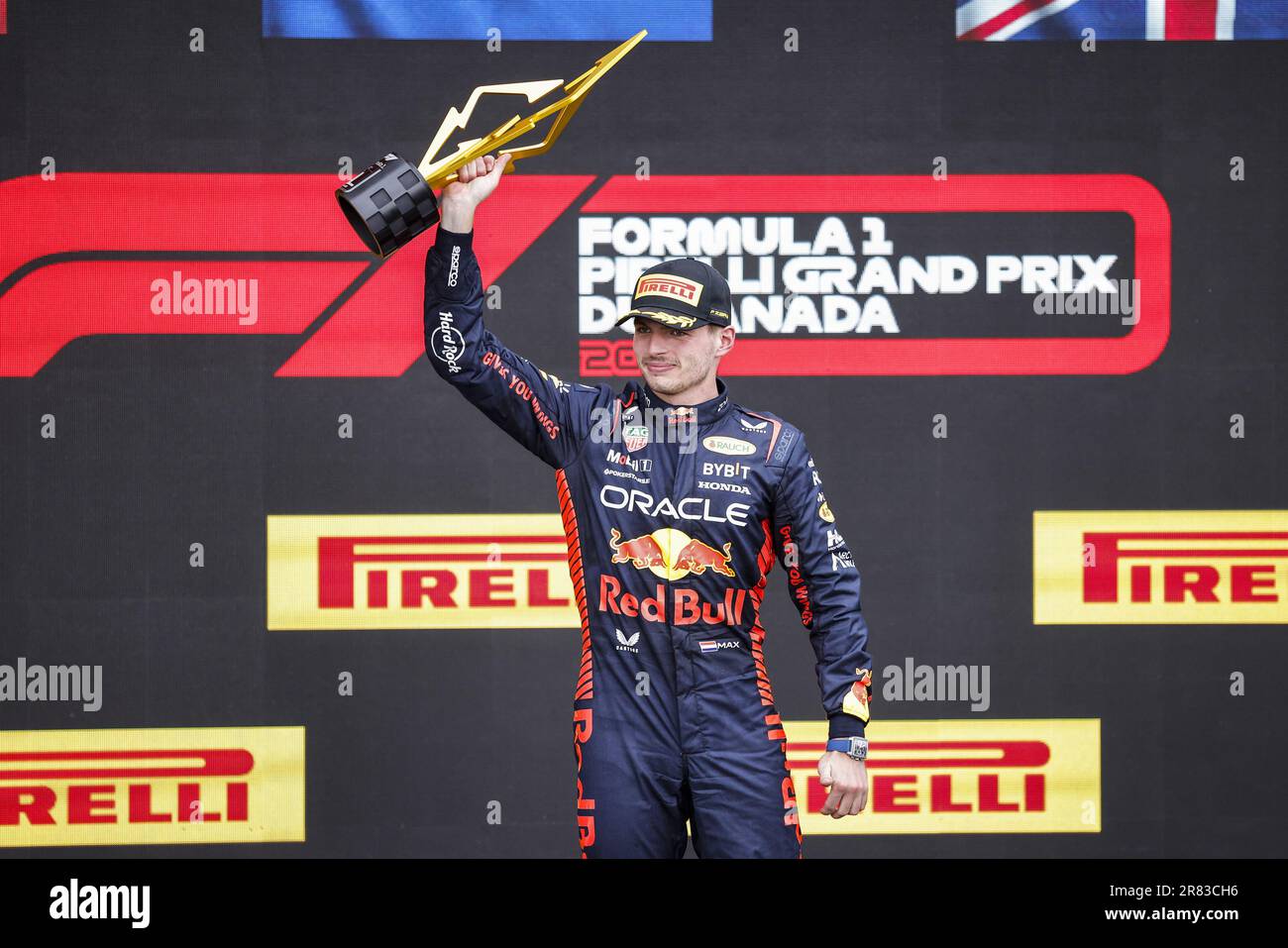 VERSTAPPEN Max (Ned), Red Bull Racing RB19, ritratto celebra la vittoria di Red Bull 100th sul podio durante la Formula 1 Pirelli Grand Prix du Canada, 8th° round del Campionato del mondo di Formula uno 2023 dal 16 al 18 giugno 2023 sul circuito di Gilles Villeneuve, a Montreal, Canada Foto Stock