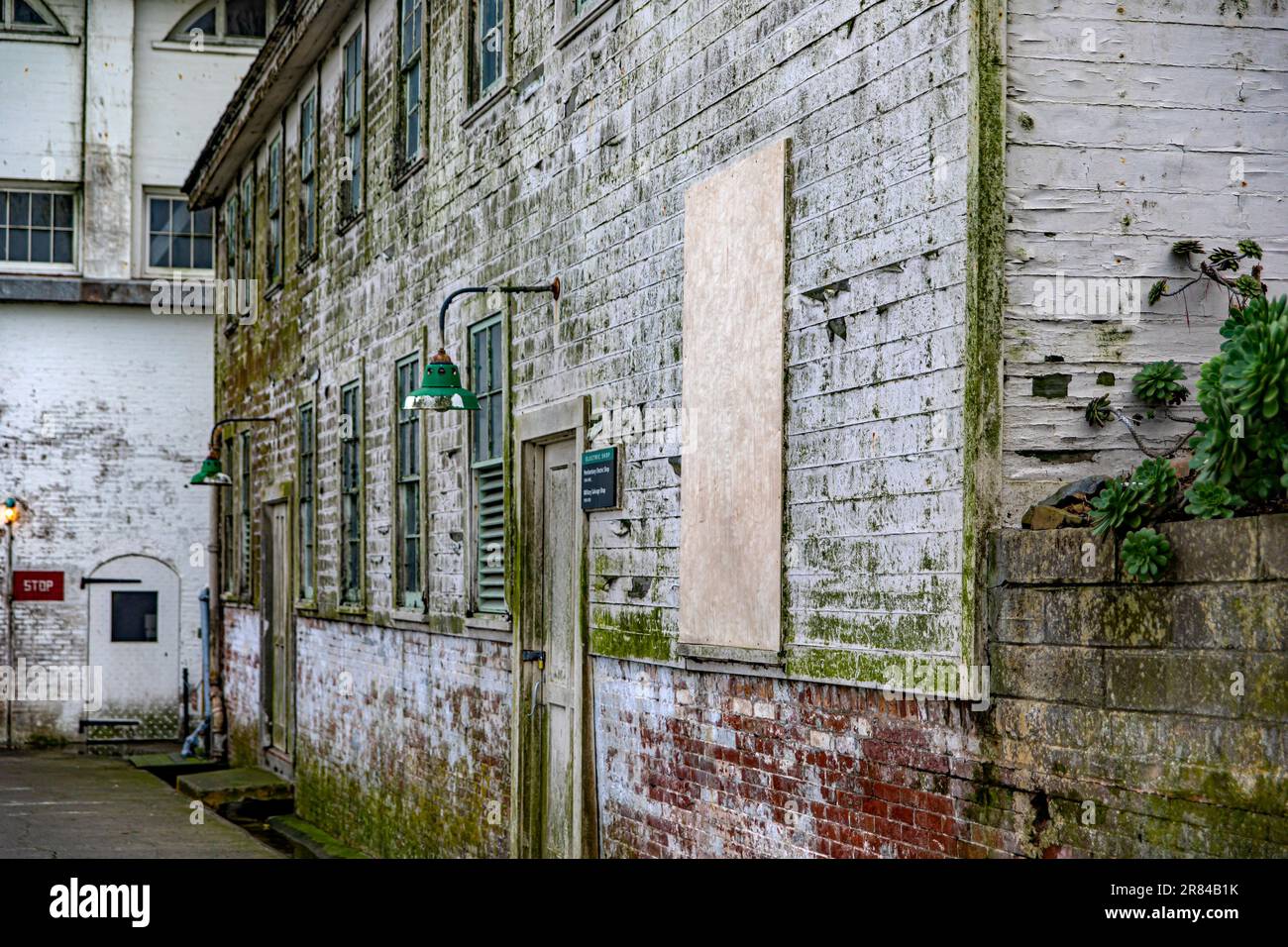 Ex edificio della prigione federale di massima sicurezza di Alcatraz nella baia di San Francisco, nello stato della California, Stati Uniti d'America. Foto Stock