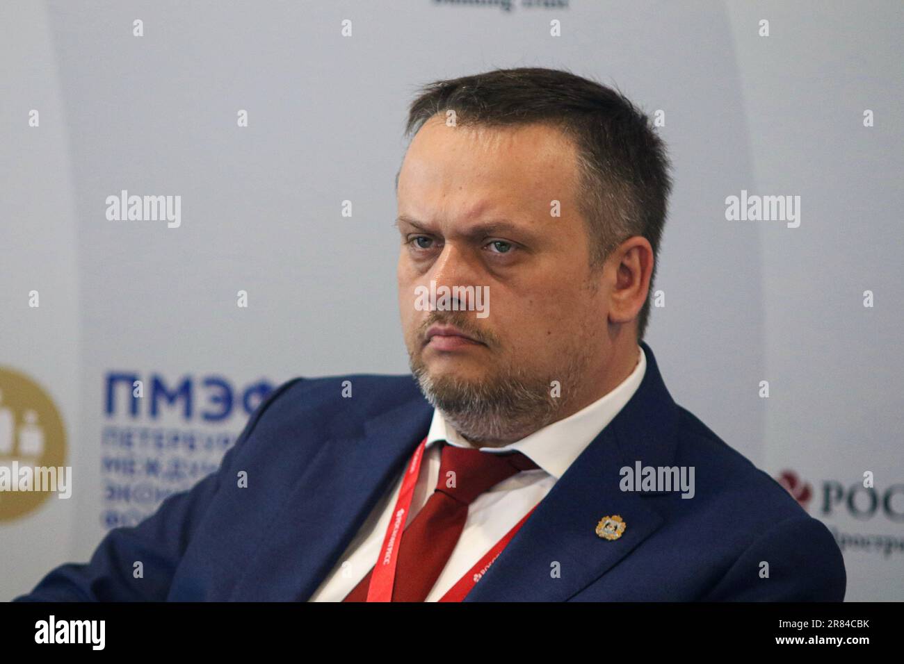 Andrey Nikitin, Governatore della Regione di Novgorod, partecipa a una sessione sull'uomo prospero obiettivo primario della Politica sociale e una risorsa chiave per lo sviluppo del Paese nel quadro della St Petersburg International Economic Forum 2023 (SPIEF 2023). Foto Stock