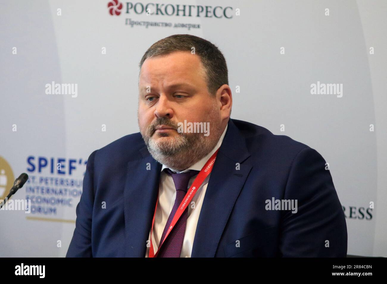 Anton Kotyakov, Ministro del lavoro e della protezione sociale della Federazione Russa, partecipa a una sessione sull'uomo prospero obiettivo primario della politica sociale e una risorsa chiave per lo sviluppo del Paese nel quadro della St Petersburg International Economic Forum 2023 (SPIEF 2023). Foto Stock