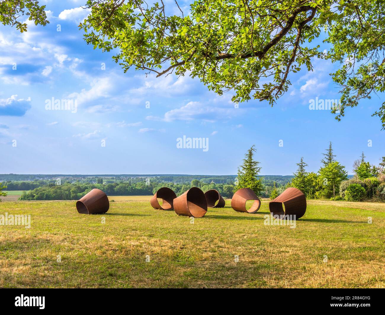 'Caos' installazione da parte dell'artista francese Vincent Barré - parte della stagione delle arti al Domaine de Chaumont-sur-Loire, Loir-et-Cher (41), Francia. Foto Stock
