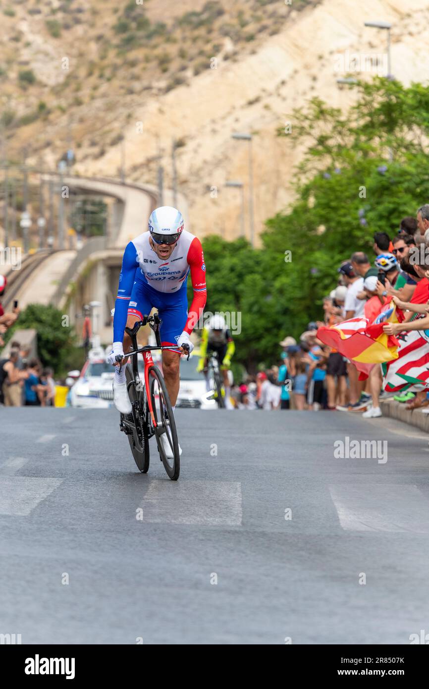 Alicante, Spagna - 08,30,2022 - Tom Dumoulin del team Groupama-FDJ sprint durante il 77th Tour della Spagna 2022, fase 10 una prova individuale a tempo 30,9km Foto Stock