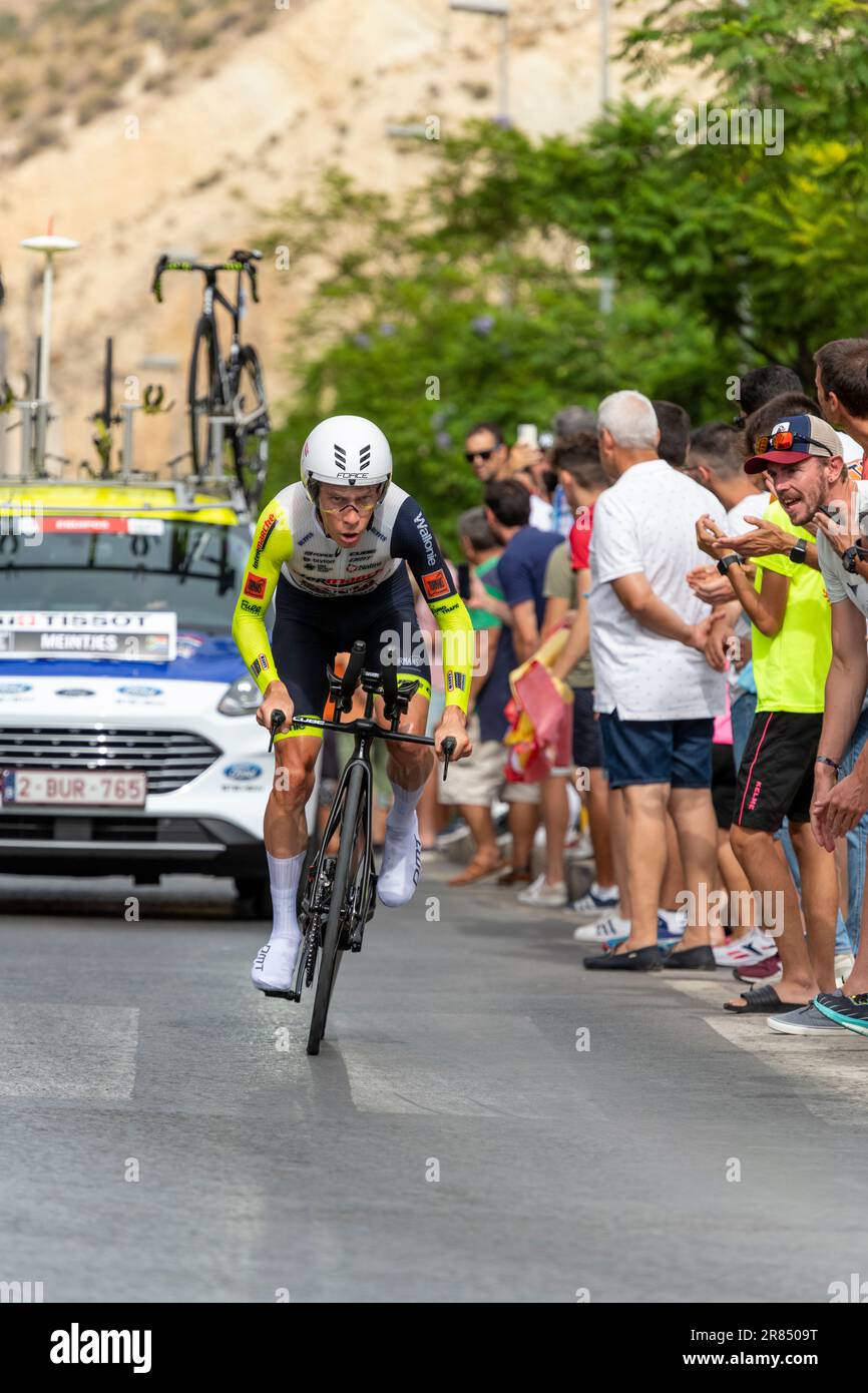 Alicante, Spagna - 08,30,2022 - Louis Meintjes del team Intermarche sprints durante il 77th Tour della Spagna 2022, fase 10 un cronometro individuale 30,9km Foto Stock