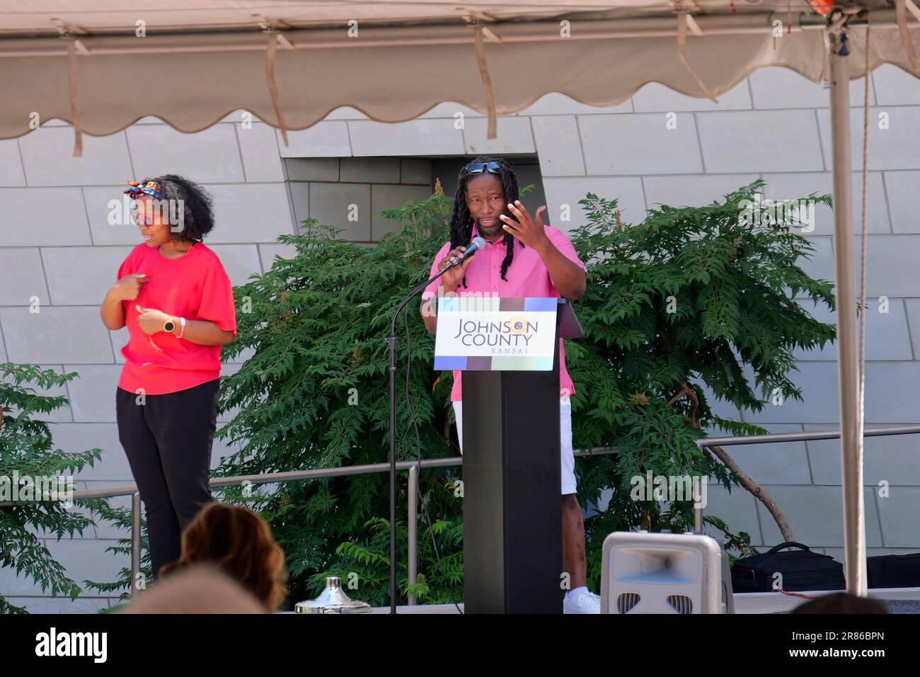 Lenexa, Kansas - 19 giugno 2023: Johnson County - Giunetsex: Unire le nostre voci per la celebrazione della libertà Foto Stock