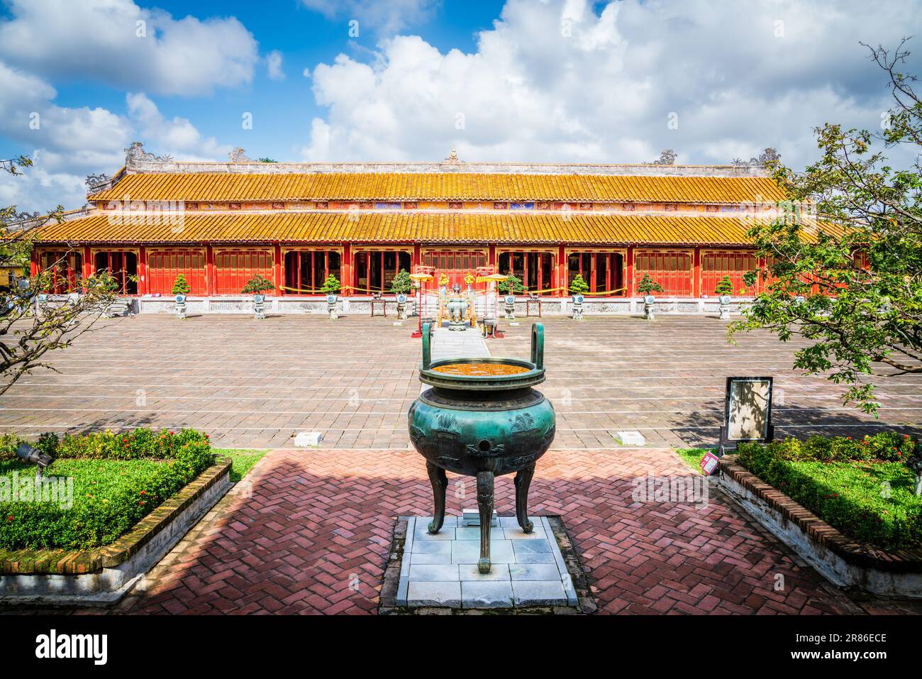 Cortile dinastico della città imperiale a Hue, Vietnam Foto Stock