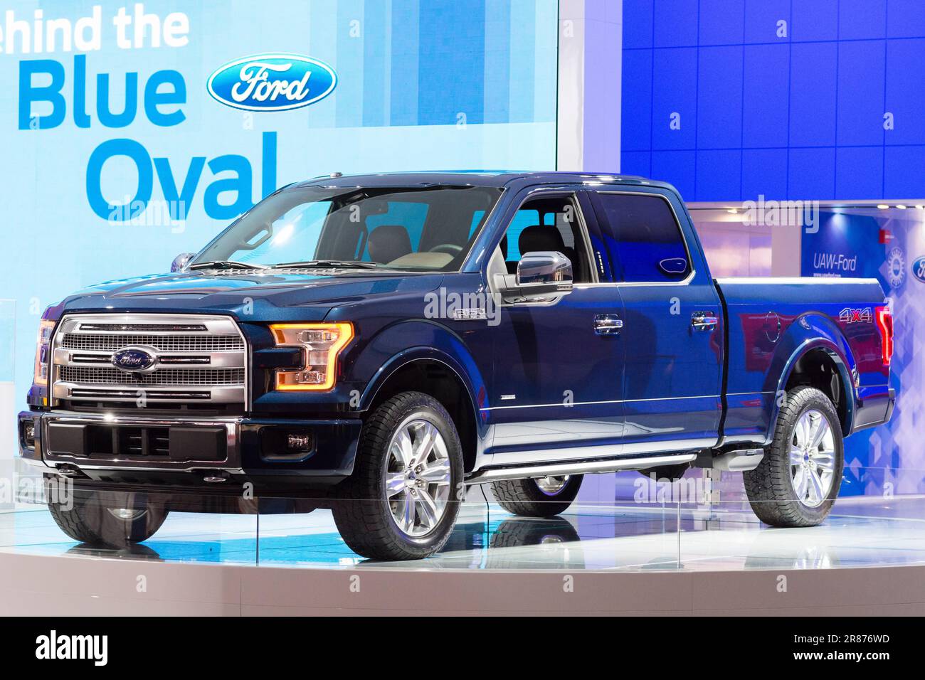 DETROIT, MI, USA - 13 GENNAIO 2015: Ritiro Ford F150 in mostra durante il Detroit International Auto Show 2015 al COBO Center di Detroit, mi. Foto Stock