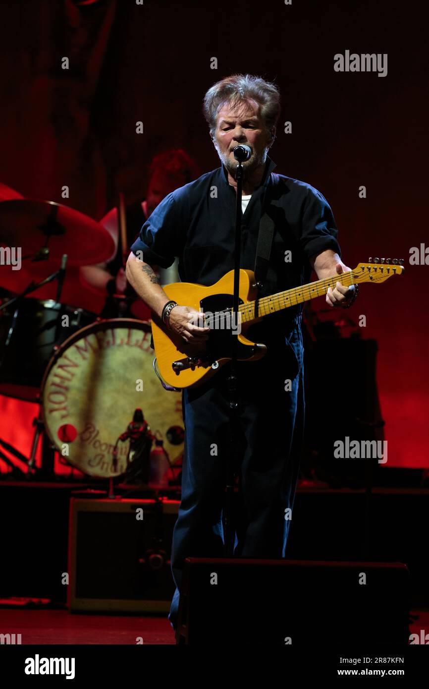 Toronto, Canada. 19th giugno, 2023. John Mellencamp ha suonato nel tour dal vivo e di persona alla Massey Hall. Credit: Bobby Singh/Alamy Live News Foto Stock