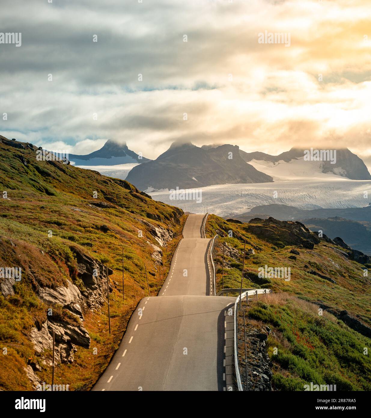 Strada panoramica Sognefjellet - strada 55, valico di montagna norvegese da Lom a Gaupne Foto Stock