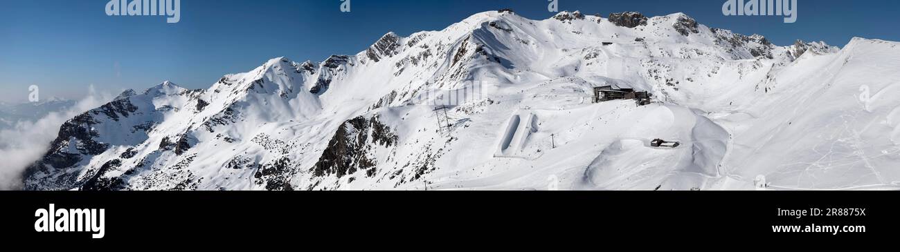 Panorama alpino con Nebelhorn Inverno Oberstdorf Germania Foto Stock