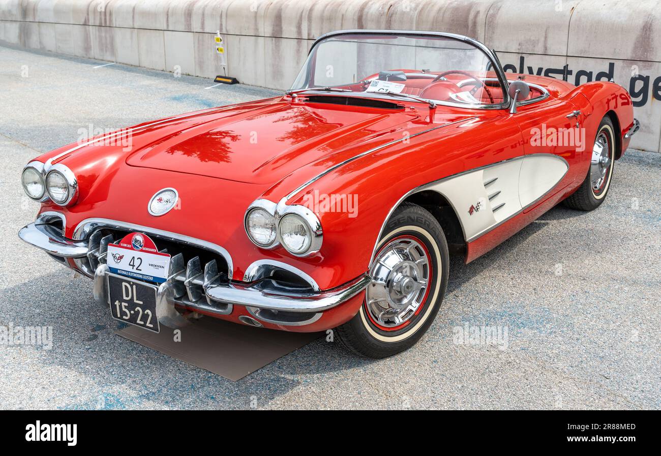 Lelystad, Paesi Bassi, 18.06.2023, Chevrolet Corvette classica dalle 1960 al National Oldtimer Day Foto Stock
