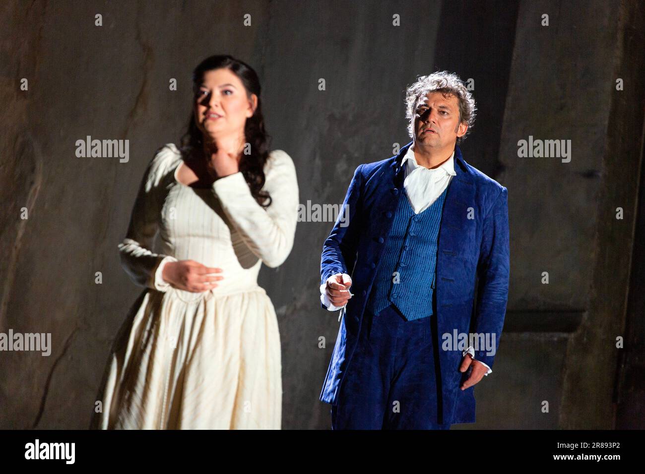 Aigul Akhmetshina (Charlotte), Jonas Kaufmann (Werther) a WERTHER di Jules Massenet al Royal Opera House, Covent Garden, Londra WC2 20 giugno 2023. Dopo il romanzo di Goethe direttore: Antonio Pappano scenografia e illuminazione: Charles Edwards Costumi: Christian Gasc regista originale: Benoit Jacquot revival director Genevieve Dufour Foto Stock