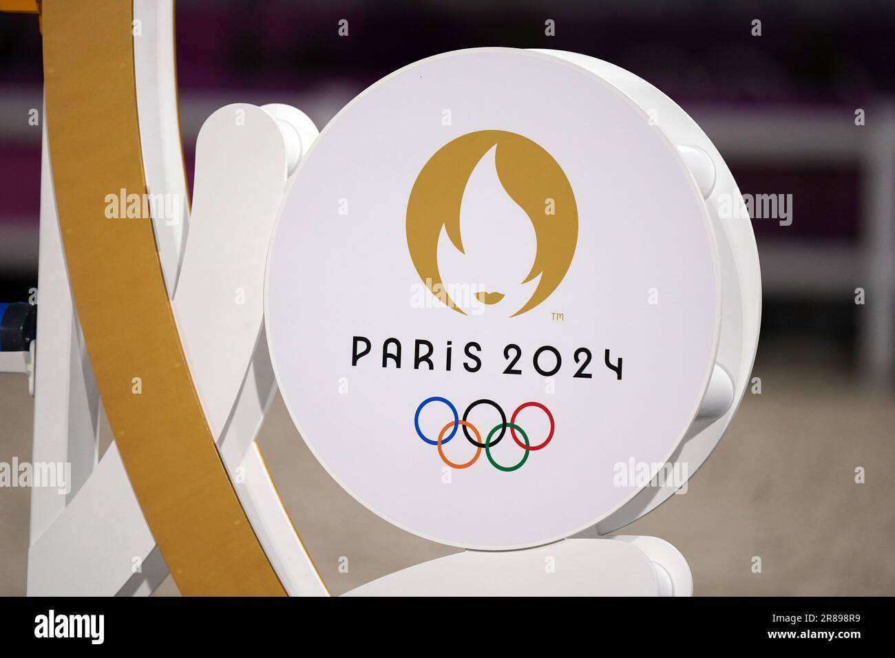 Foto del file datata 07-08-2021 del logo Parigi 2024. La polizia francese sta cercando la sede del comitato organizzatore dei Giochi Olimpici del prossimo anno a Parigi. Data di emissione: Martedì 20 giugno 2023. Foto Stock