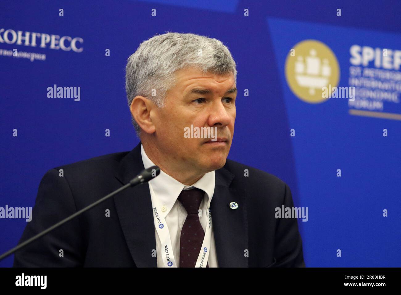 San Pietroburgo, Russia. 16th giugno, 2023. Andrey Nikipelov, Vice Direttore Generale per l'Ingegneria Meccanica e soluzioni Industriali, state Atomic Energy Corporation Rosatom, partecipa a una sessione sull'aggiornamento della Politica industriale a lungo termine della Russia per la Nuova realtà nel quadro della St Petersburg International Economic Forum 2023 (SPIEF 2023). Credit: SOPA Images Limited/Alamy Live News Foto Stock San Pietroburgo, Russia. 16th giugno, 2023. Andrey Nikipelov, Vice Direttore Generale per l'Ingegneria Meccanica e soluzioni Industriali, state Atomic Energy Corporation Rosatom, partecipa a una sessione sull'aggiornamento della Politica industriale a lungo termine della Russia per la Nuova realtà nel quadro della St Petersburg International Economic Forum 2023 (SPIEF 2023). Credit: SOPA Images Limited/Alamy Live News Foto Stock