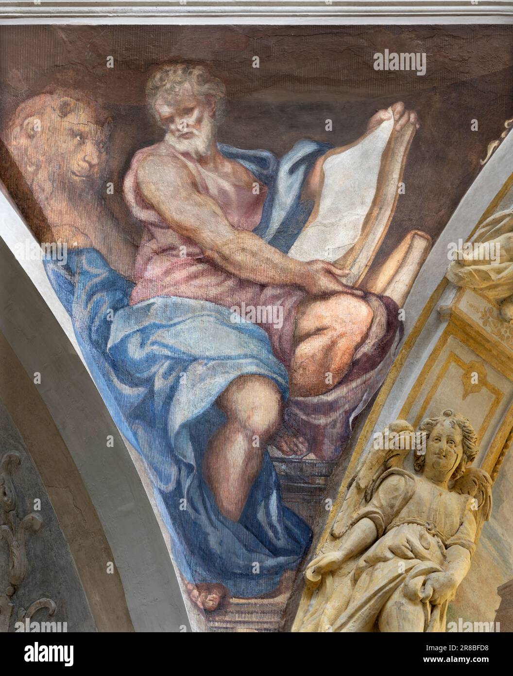 GENOVA, ITALIA - 7 MARZO 2023: L'affresco di San Marco l'evangelista dalla cupola della Chiesa di san Pietro in banchi di Paolo Gerolamo Piola Foto Stock
