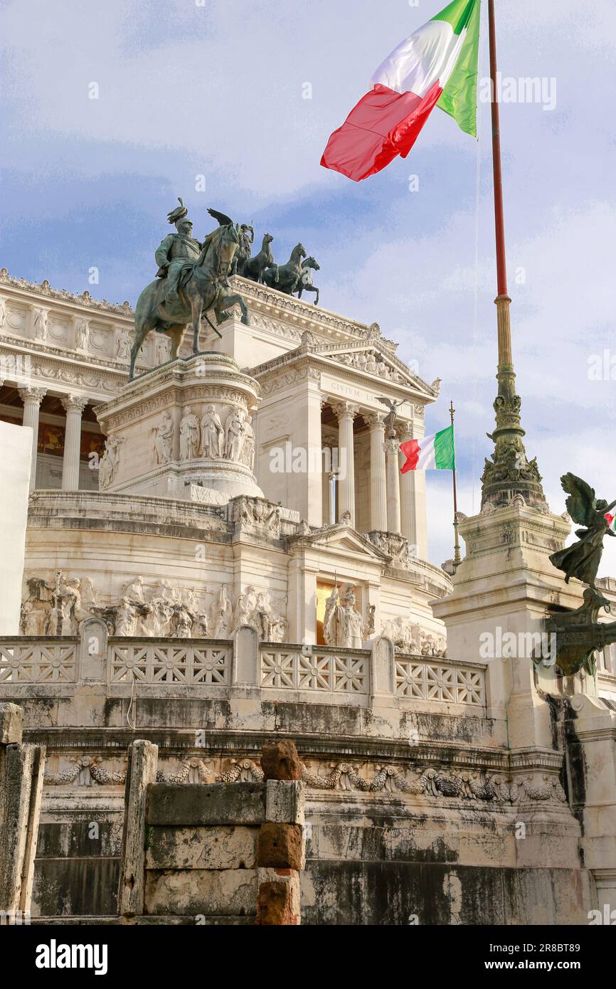 Palazzo Venezia in una giornata di sole, piazza venezia Roma, italia Foto Stock