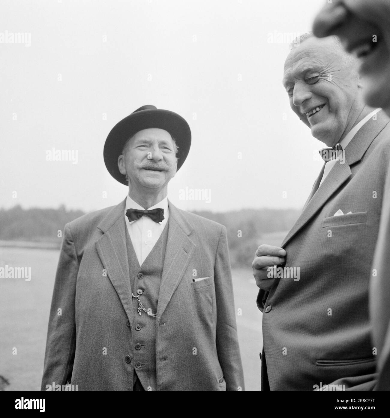 Attuale 39-7-1960: Scappatoia al confine dove si trova Morokulien oggi, si è svolta una delle più incredibili avventure illegali della guerra. La linea di collegamento principale tra Hjemmefront e Utefront passò proprio davanti ai nasi delle guardie tedesche. Ex pilota di locomotive e contrabbandiere Johan Wangen. Foto: Aage Storløkken / Aktuell / NTB ***FOTO NON ELABORATA*** Foto Stock