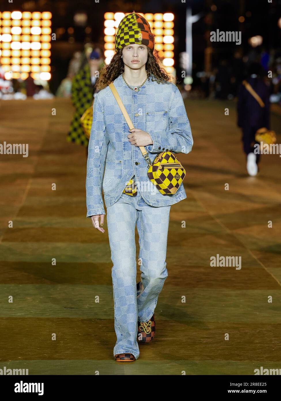 Parigi, Frankreich. 20th giugno, 2023. LOUIS VUITTON Primavera Estate 2024 Runway durante la settimana della moda di Parigi il 2023 giugno - Milano; Italia 20/06/2023 Credit: dpa/Alamy Live News Foto Stock