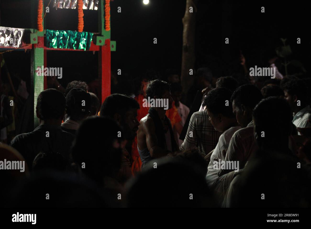 Bhadrak, Odisha , INDIA - 20 GIUGNO 2023 : idolo dall'aspetto divino delle divinità indù Lord Jagannath durante il Festival dei carri. Famoso Rath Yatra (carro Foto Stock