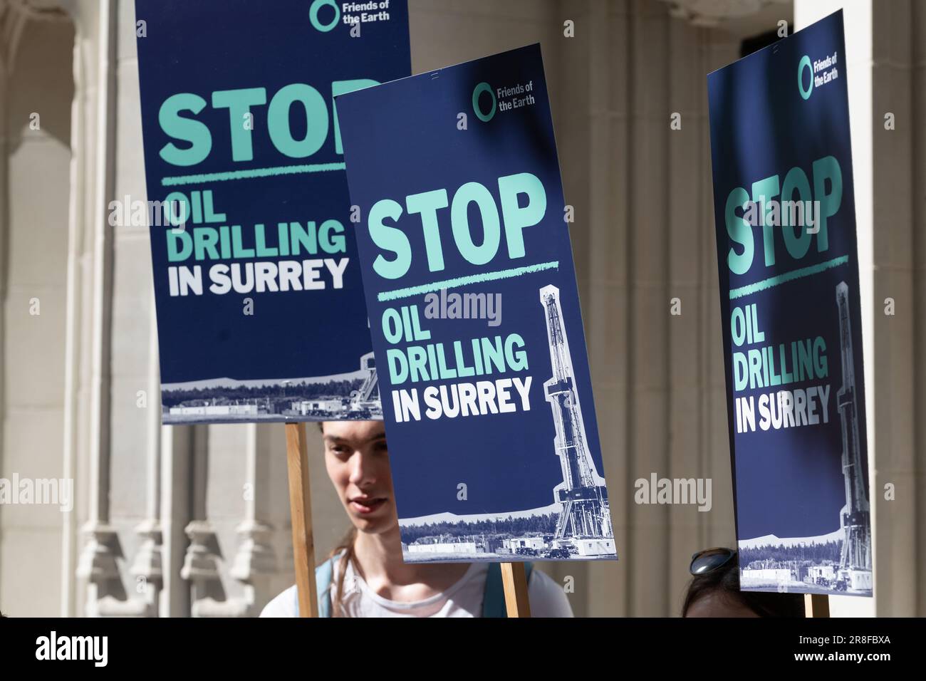 Londra, Regno Unito. 21 giugno, 2023. Primo giorno di udienze della Corte Suprema di una contestazione alla decisione di consentire trivellazioni petrolifere a Horse Hill, Surrey. La sfida afferma che le decisioni di pianificazione devono tenere conto delle emissioni 'correnti? E, se consentito, gli attivisti ritengono che possa avere un impatto significativo sulle future decisioni sull'estrazione dei combustibili fossili. Credit: Ron Fassbender/Alamy Live News Foto Stock