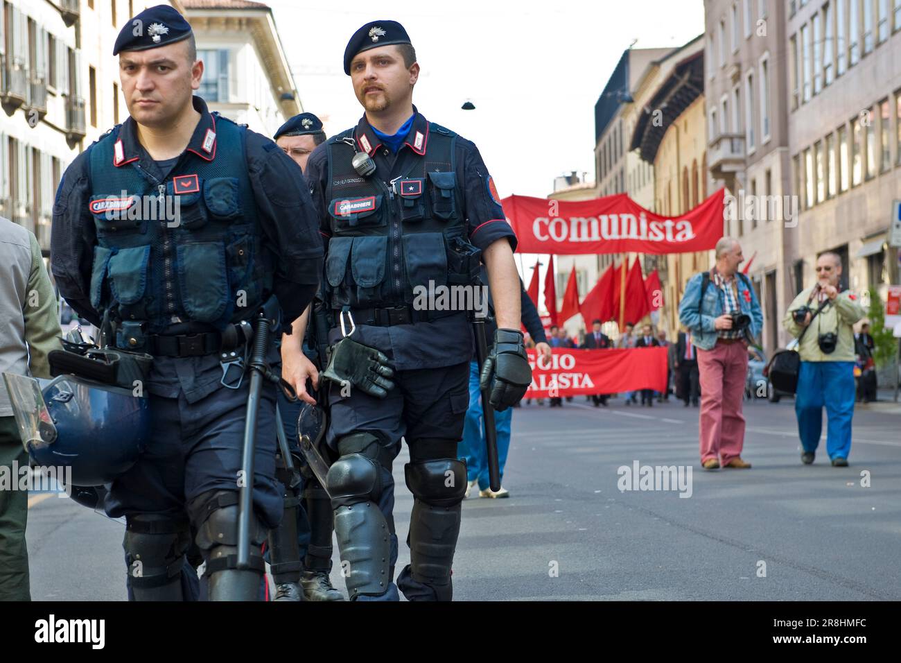 Carabinieri uniform immagini e fotografie stock ad alta risoluzione - Alamy