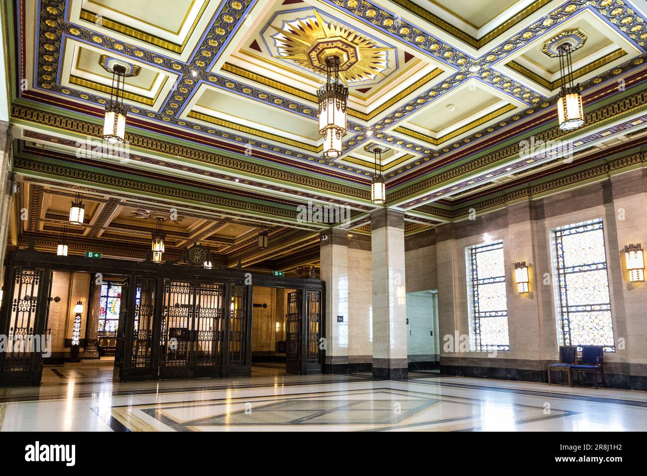 Interni di vestiboli in stile art deco a Freemasons Hall, Londra, Inghilterra, Regno Unito Foto Stock