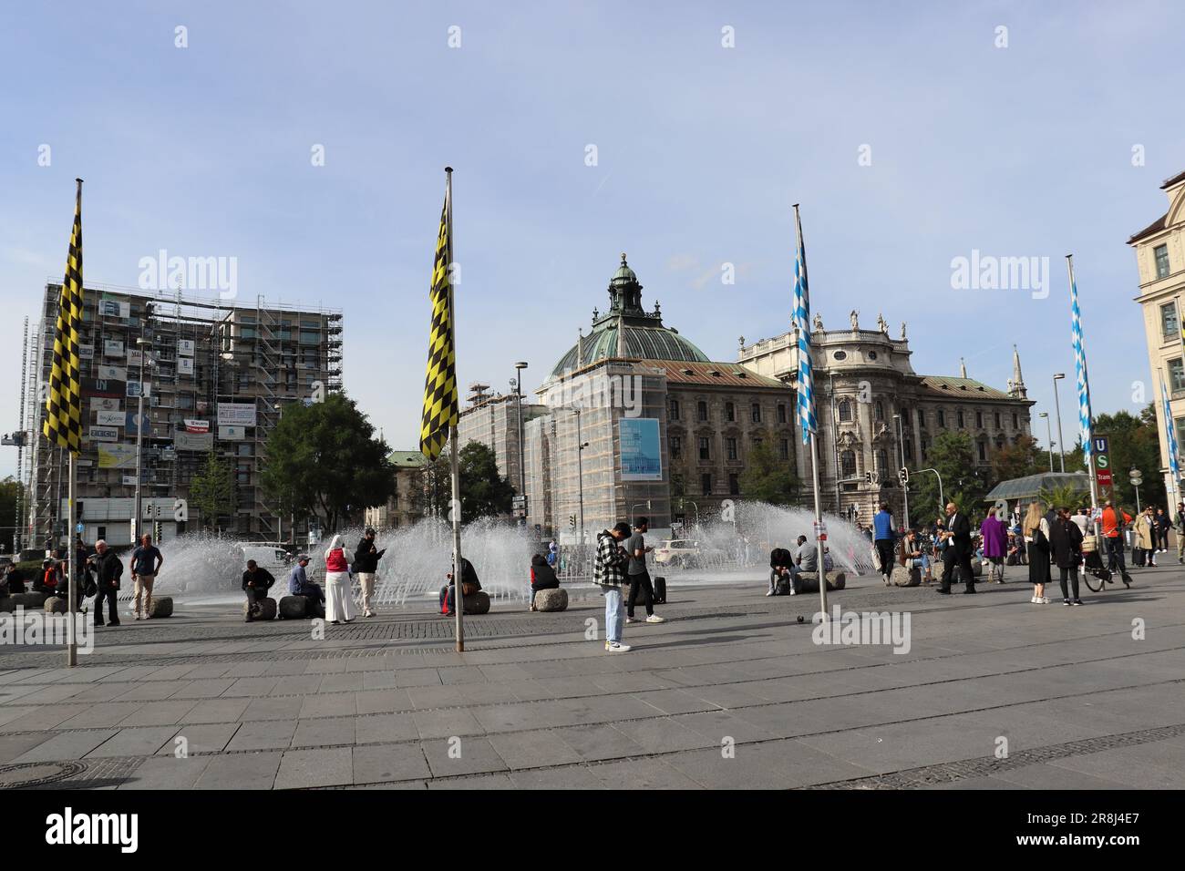 Monaco di Baviera, la capitale dello stato federale della Baviera. Dopo Berlino e Amburgo, è la terza città più popolosa della Germania ed è conosciuta come una di T... Foto Stock