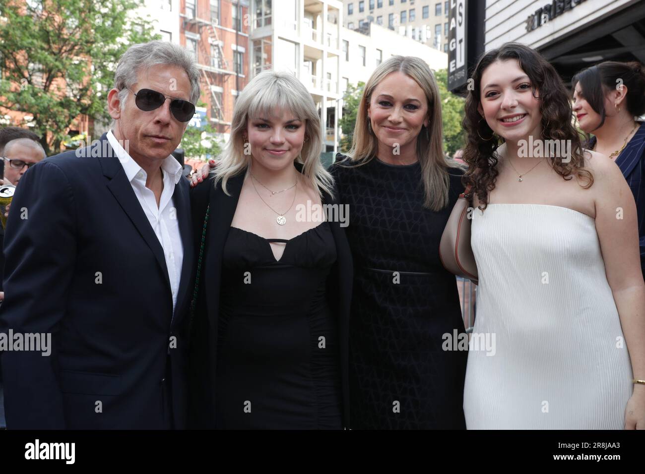 NY, Stati Uniti. 11th giugno, 2023. Village East Cinema, New York, USA, 11 giugno 2023 - ben Stiller, Maya Mondlak, Ella Stiller e Christine Taylor assistono alla proiezione Let Liv durante gli Shorts al Tribeca Festival 2023 al Village East Cinema il 11 giugno 2023 a New York City. Foto: Giada Papini Rampelotto/EuropaNewswire (Credit Image: © Luiz Rampelotto/ZUMA Press Wire) SOLO PER USO EDITORIALE! Non per USO commerciale! Foto Stock