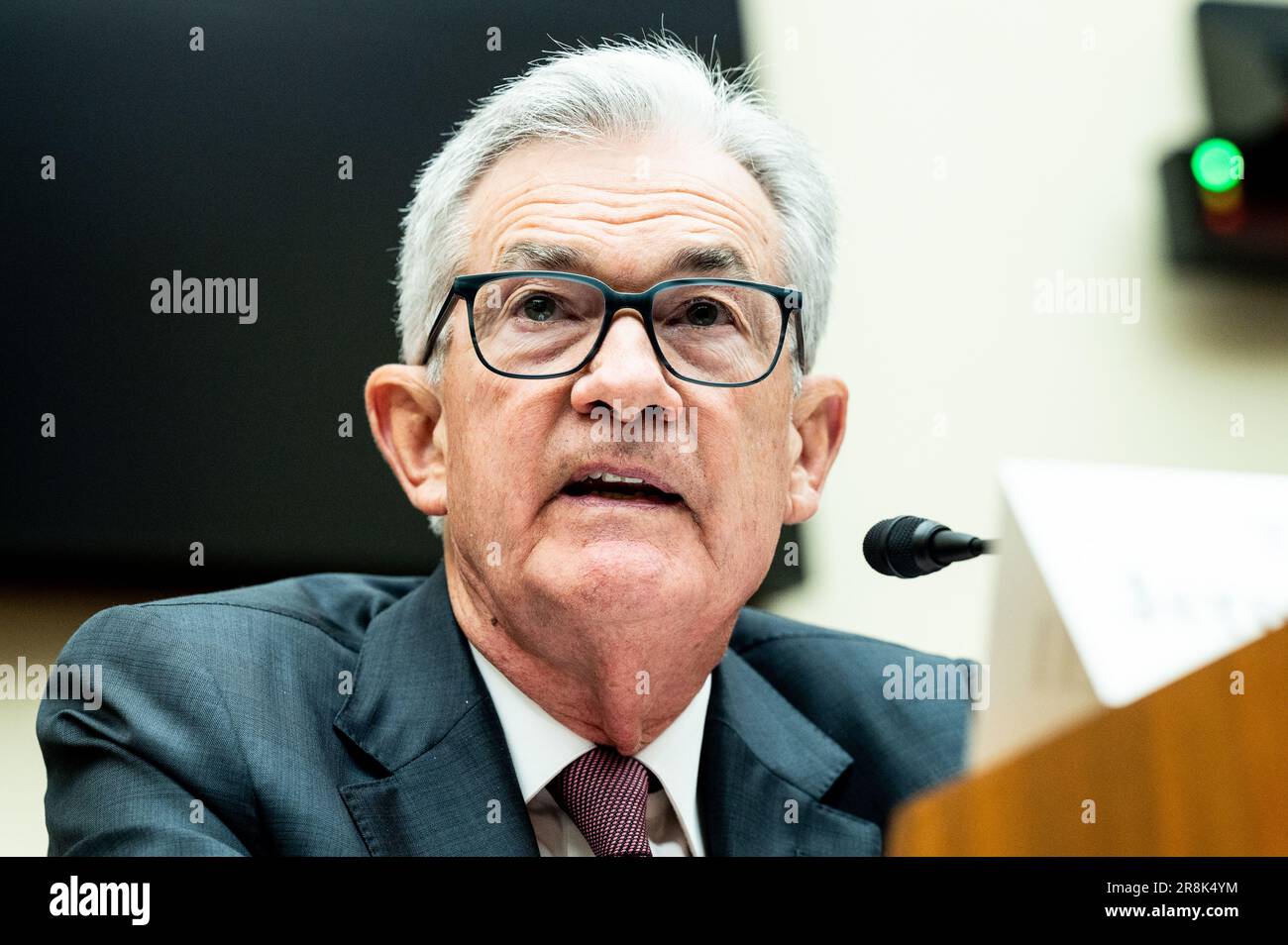 Washington, Stati Uniti. 21st giugno, 2023. Jerome Powell, Presidente del Consiglio dei governatori del Federal Reserve System, intervenendo in un'audizione del House Financial Services Committee al Campidoglio degli Stati Uniti. Credit: SOPA Images Limited/Alamy Live News Foto Stock