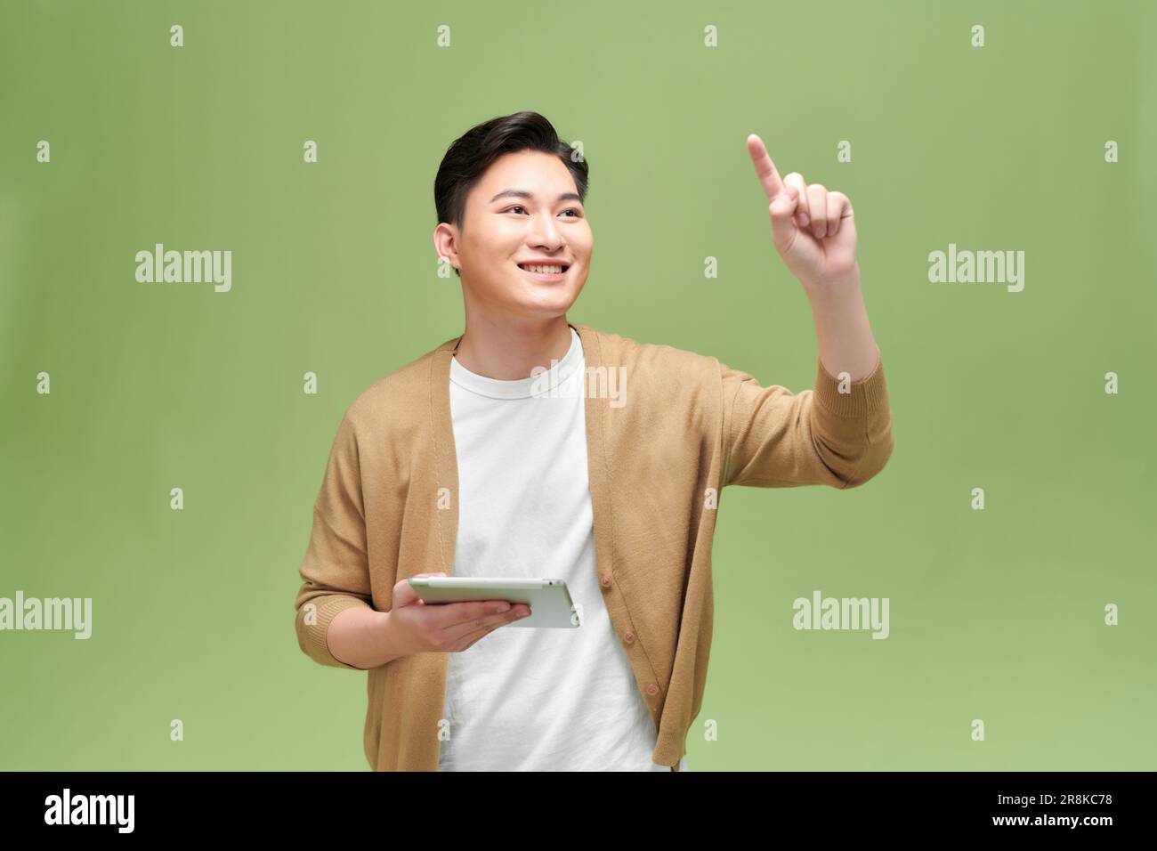 effettua un ordine di consegna. preme un tasto virtuale in aria, Foto Stock