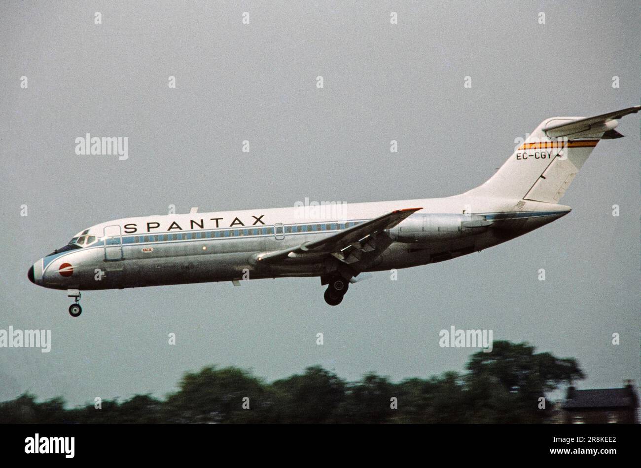 Una Spantax Spanish Airlines McDonnell Douglas DC-9, registrazione EC-CGY. Foto Stock