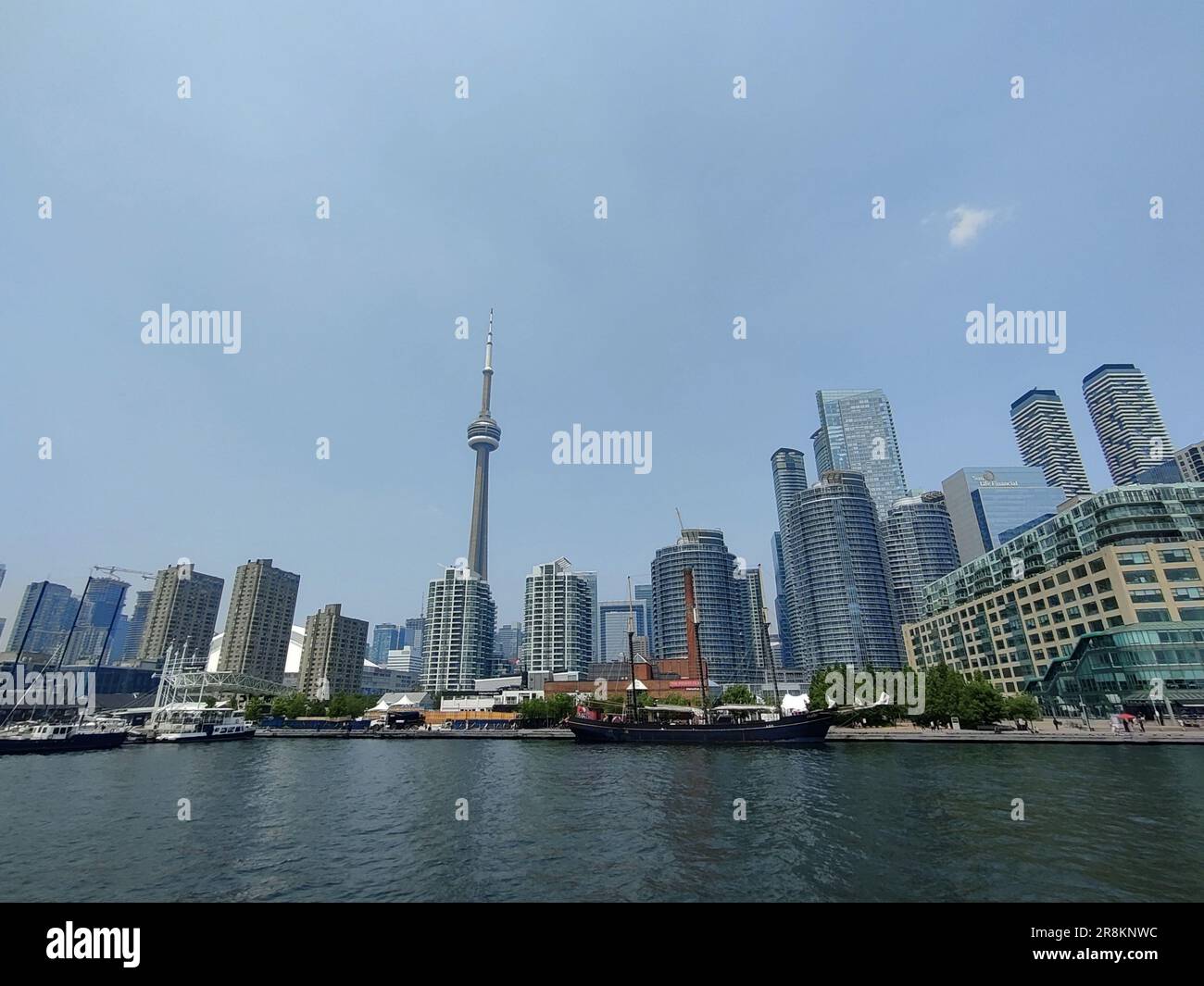 Lago Ontario/C N Tower/skyline di Toronto/crociera in barca Foto Stock