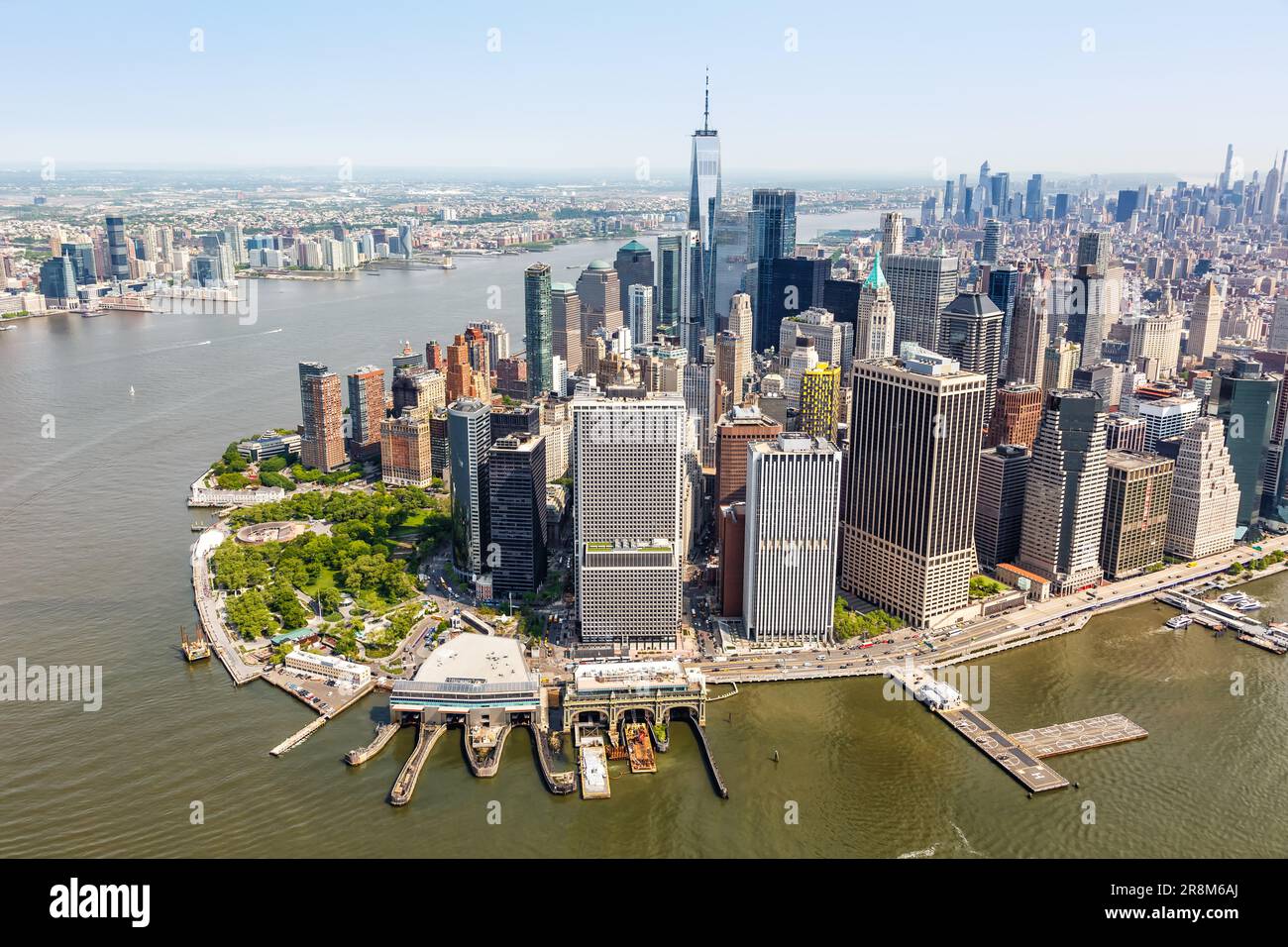 Foto aerea dello skyline di New York City di Manhattan con il grattacielo del World Trade Center negli Stati Uniti Foto Stock