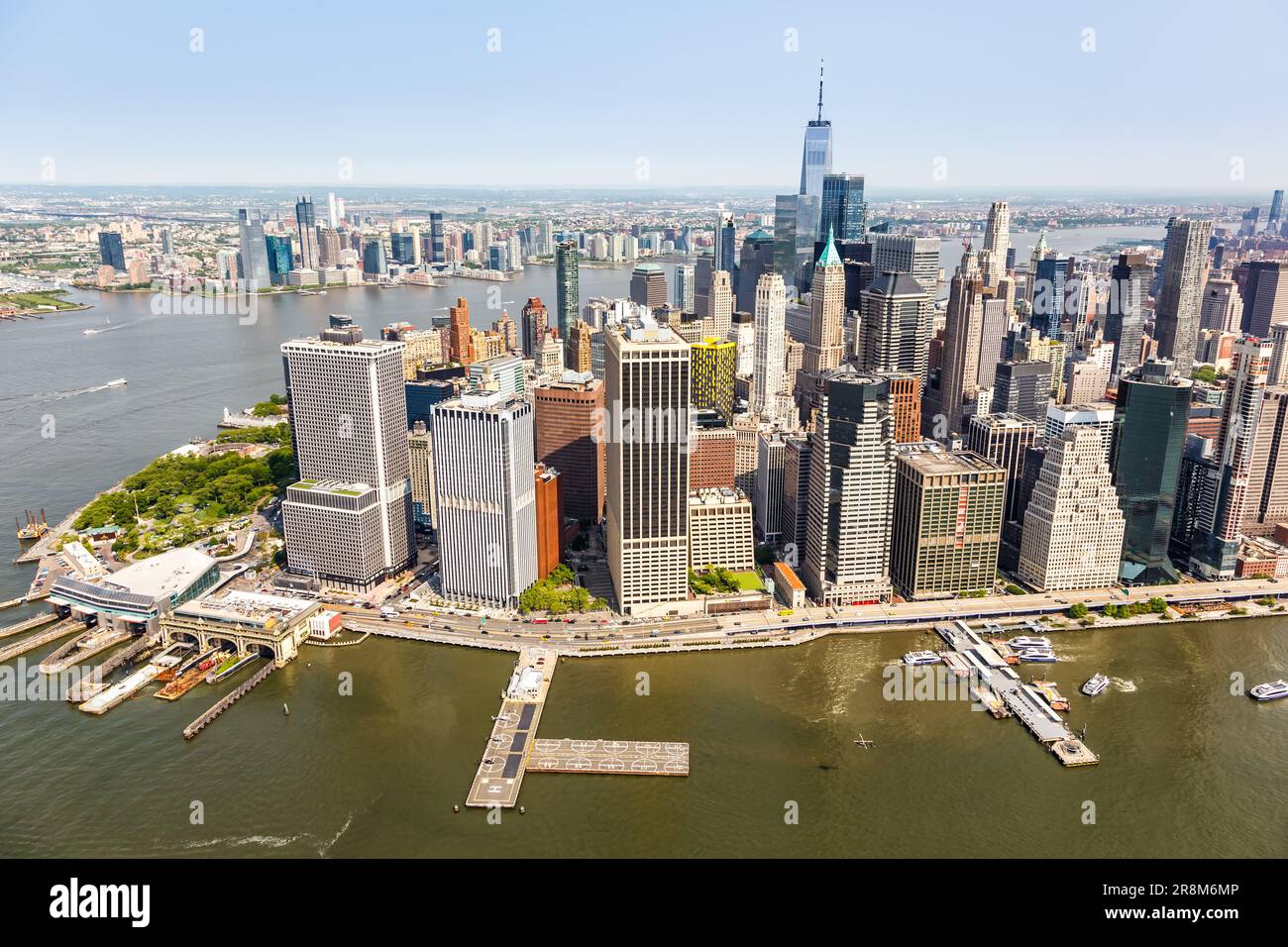 Foto aerea dello skyline di New York City di Manhattan con il grattacielo del World Trade Center negli Stati Uniti Foto Stock