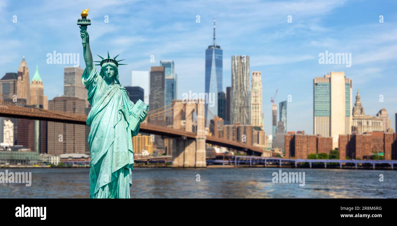 New York City skyline di Manhattan con Statua della libertà, Ponte di Brooklyn e World Trade Center panorama fotomontage viaggiando negli Stati Uniti Foto Stock
