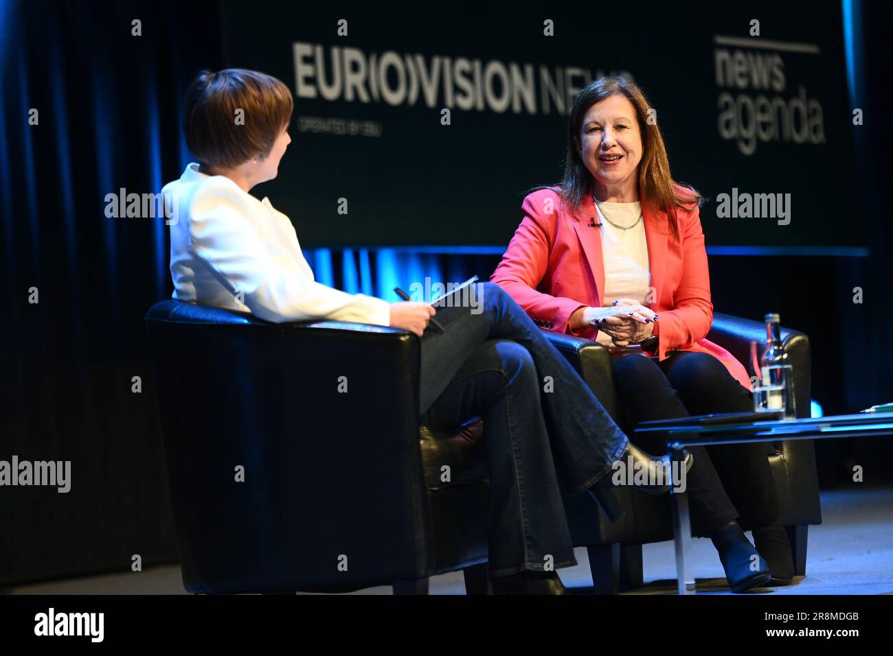 Dublino, Irlanda. 19th giugno, 2023. Foto di Simon Wilkinson/SWpix.com - 19/06/2023 - Eurovision News - NewsXChange 2023 Conference - The Convention Centre Dublin, Ireland - in conversazione con Lyse Doucet BBC Chief International Correspondent Credit: SWpix/Alamy Live News Foto Stock