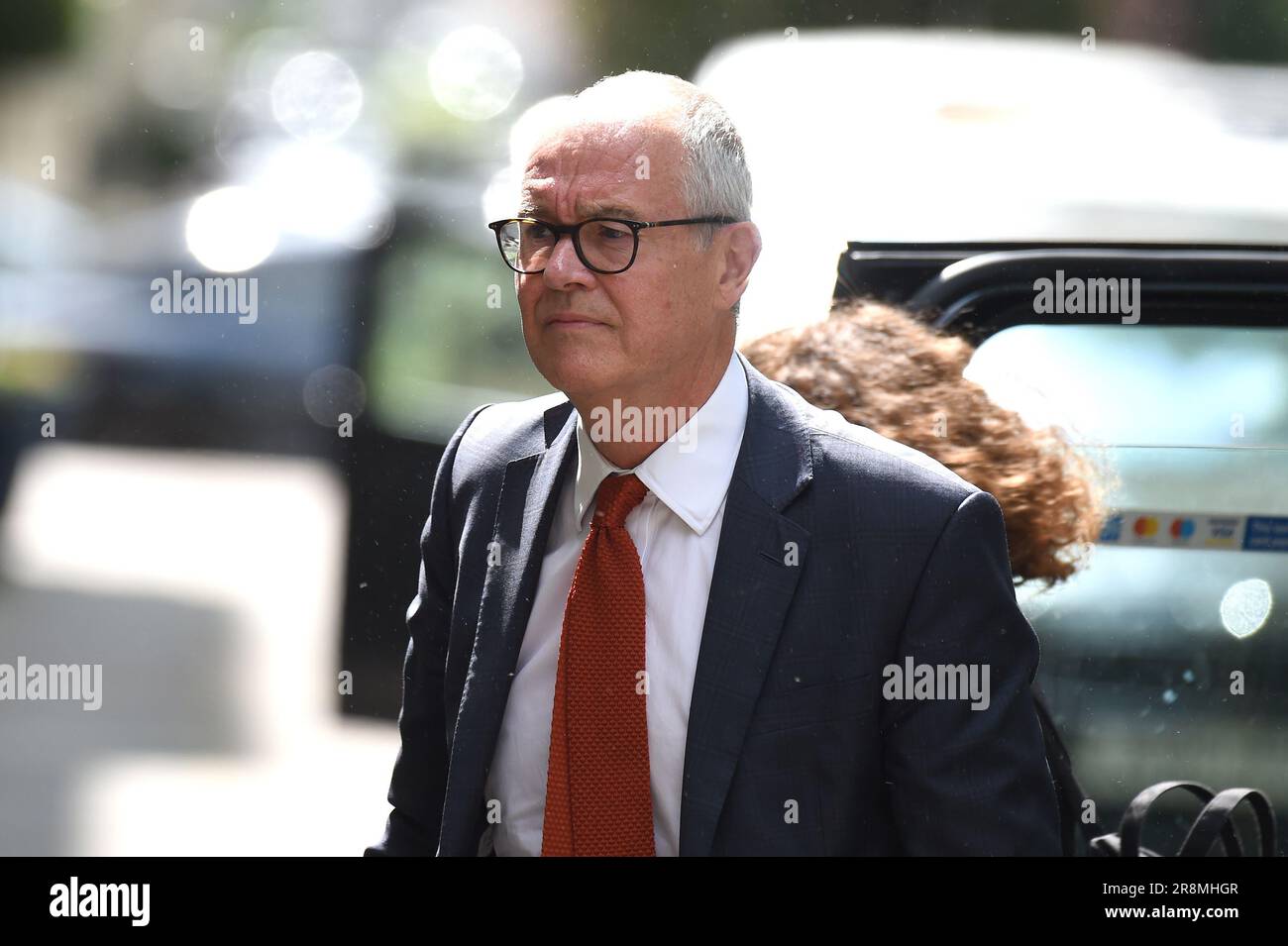 Londra, Regno Unito. 22nd giugno, 2023. Sir Patrick Vallance, il capo consulente scientifico del governo britannico durante la pandemia COVID-19, arriva all'inchiesta britannica Covid-19 è un'indagine pubblica indipendente sulla risposta del Regno Unito e sull'impatto della pandemia COVID-19, E per imparare le lezioni per il futuro che si terrà presso la Dorland House nella parte ovest di Londra. Credit: MARTIN DALTON/Alamy Live News Foto Stock