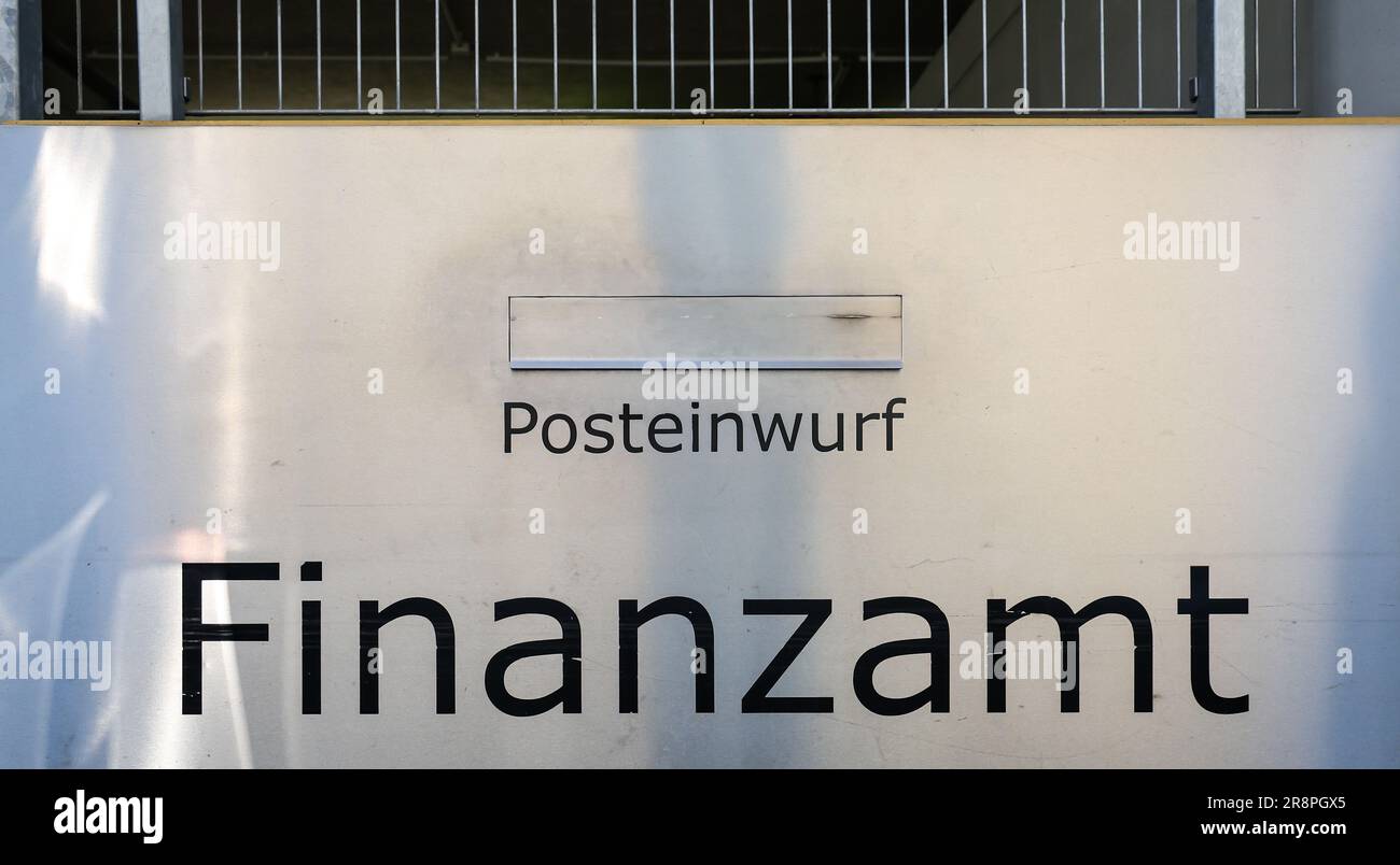 Essen, Renania settentrionale-Vestfalia, Germania - casella postale dell'ufficio delle imposte, casella postale. Foto Stock