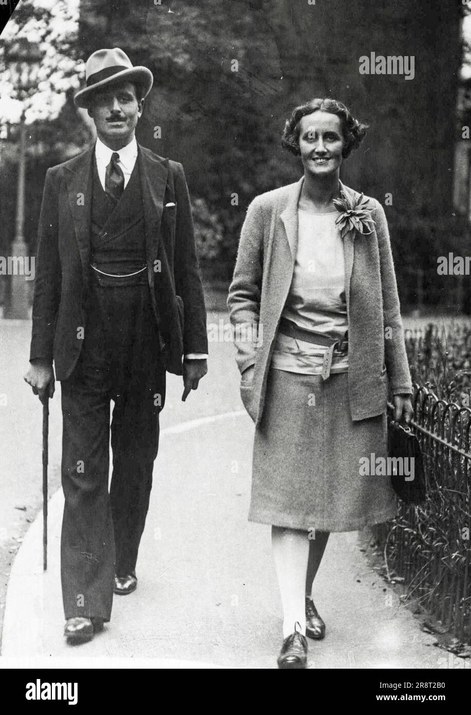 ***** Party Conference al Padiglione, ****** Sir Oswald e Lady Cynthia Mosley al ***** . Oswald e Lady Cynthia Mosley... politicamente mobile. 1° ottobre 1929. Foto Stock