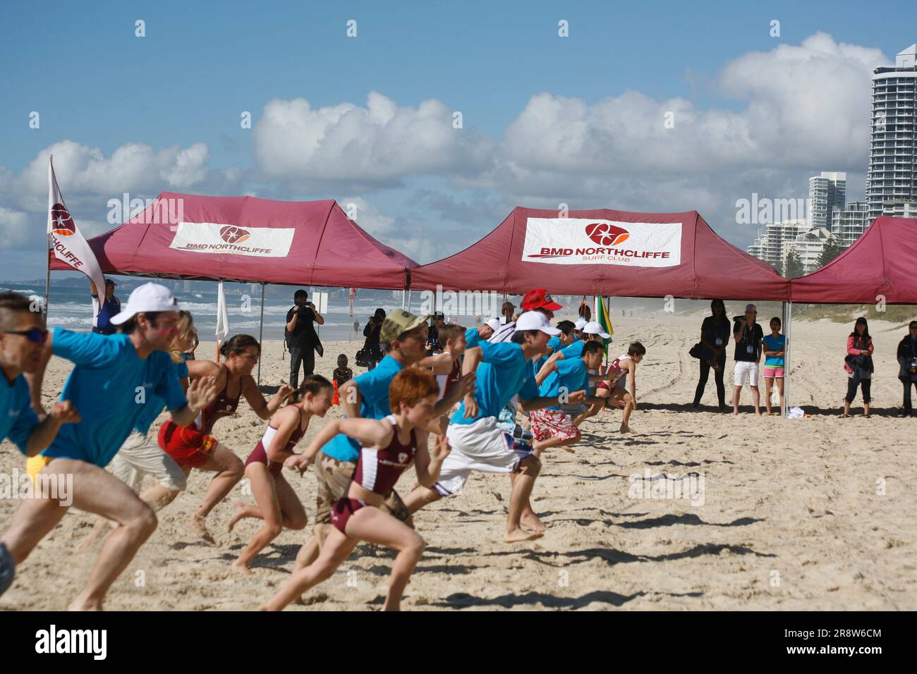 Gold Coast Beach e Building Forest Foto Stock