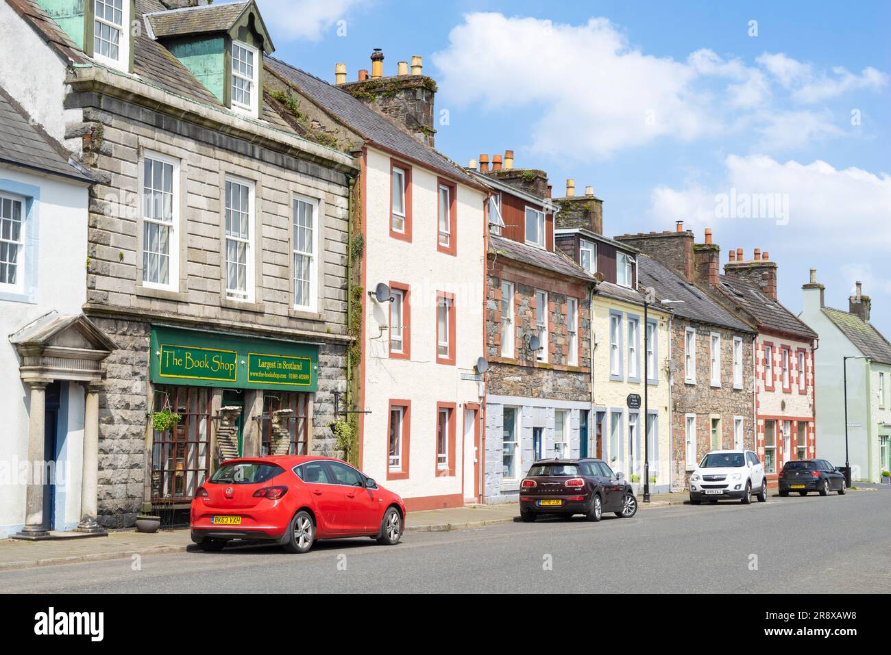 Wigtown Scotland National Book Town The Book Shop e Wigtown Scotland High Street a Wigtown Dumfries and Galloway Scotland UK GB Europe Foto Stock