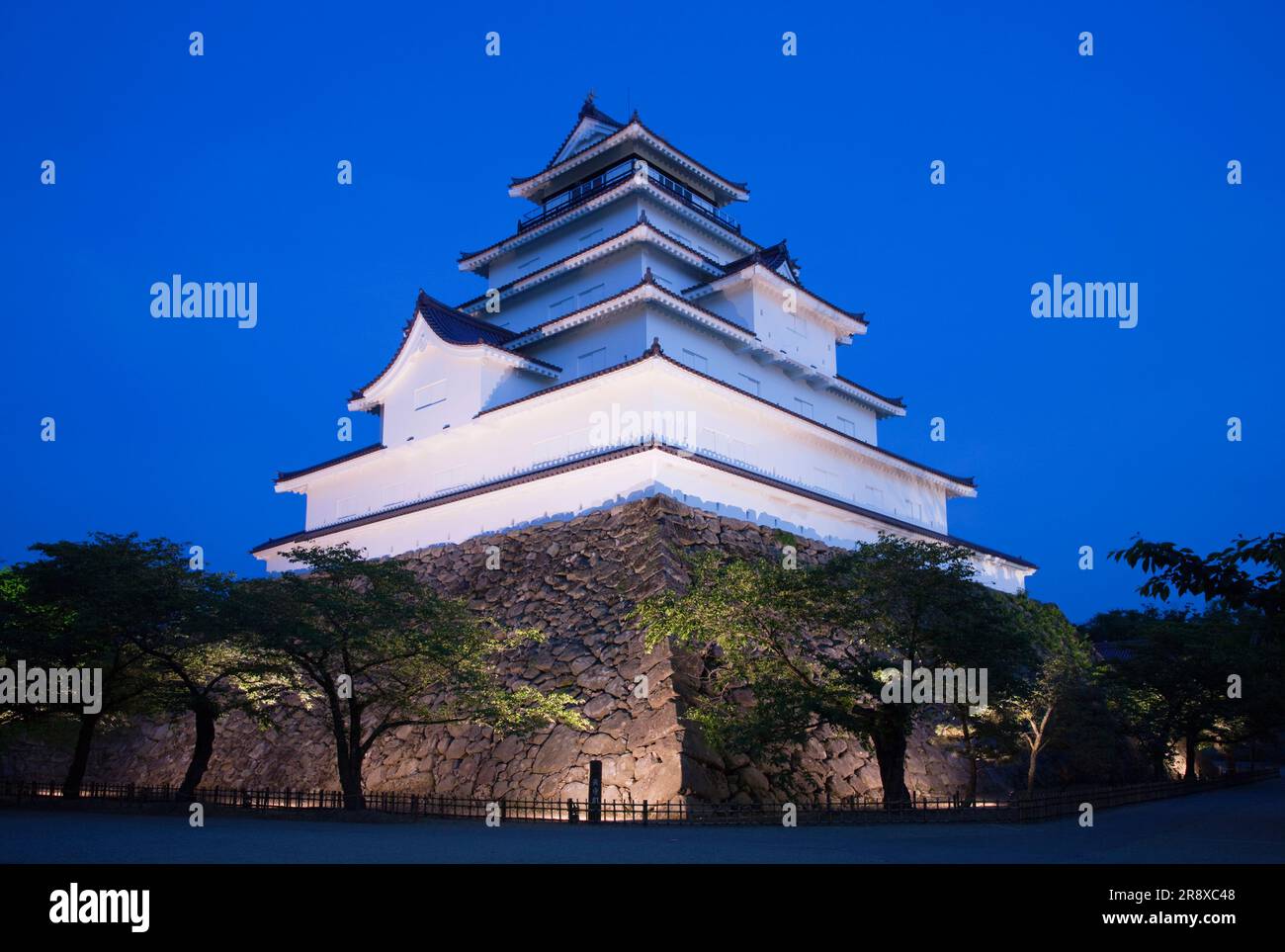 Castello di Tsuruga in serata Foto Stock