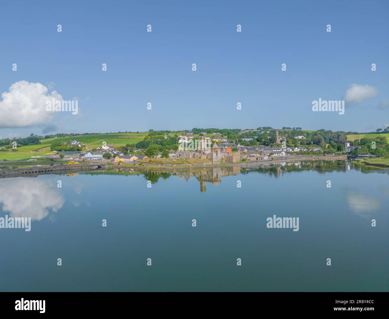 Villaggio di Timoleague, West Cork in alta marea, giugno 2023 Foto Stock